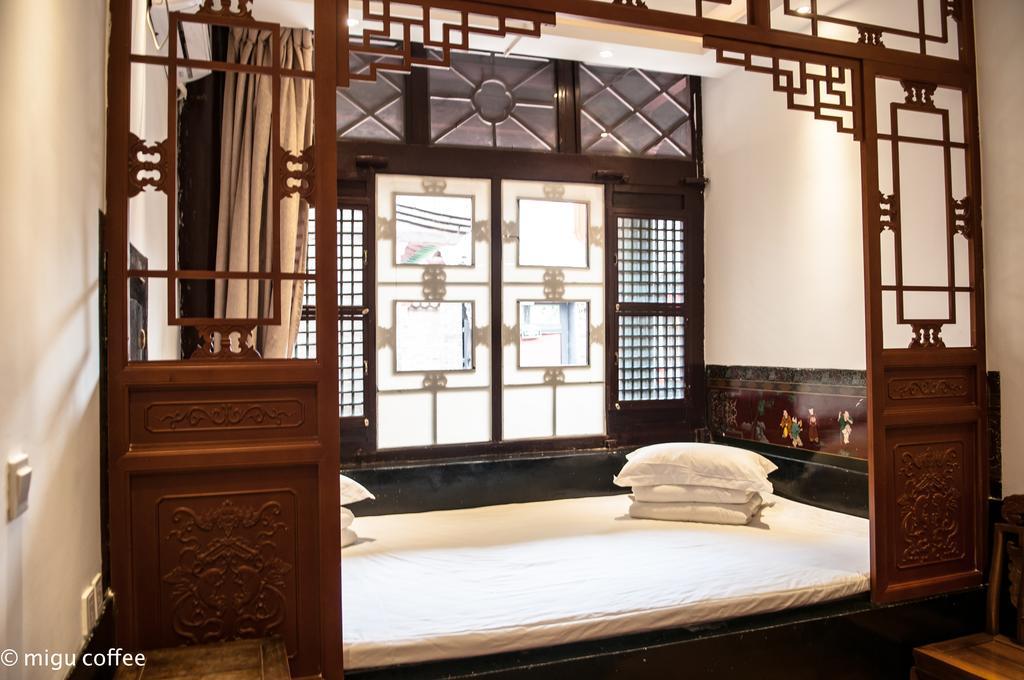 Fly By Knight Pingyao Courtyard Hotel ภายนอก รูปภาพ